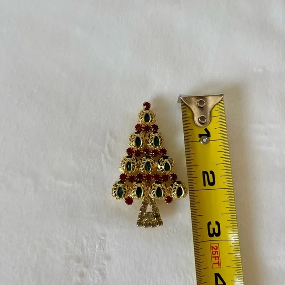 Vintage Hobo Rhinestone Goldtone Brooch Christmas Tree Pin Green Red Gray - Picture 12 of 13